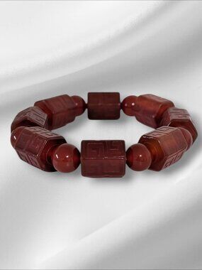 Carved Natural Agate/Carnelian Bracelet